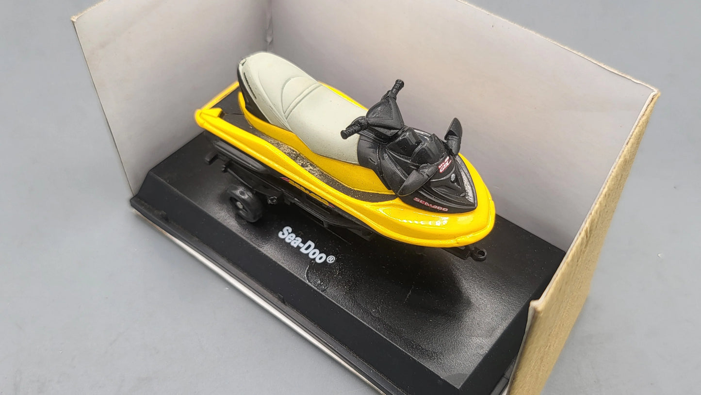 New Ray Bombardier Sea-Doo GTX 4-TEC Diecast Jet Ski Model Yellow