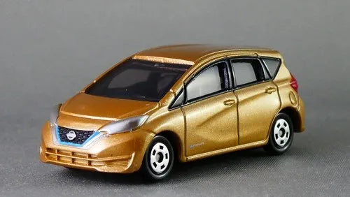 Tomy Takara Nissan Note Golden 48