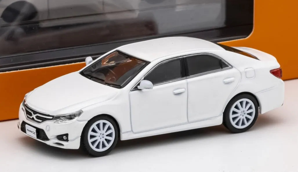 GCD Gaincorp Toyota Mark X - GRX 133 White 146