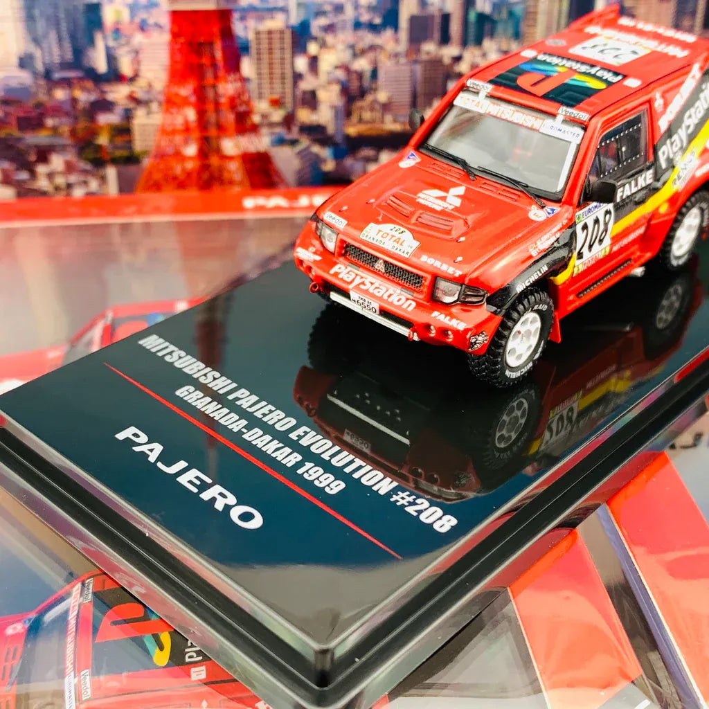Inno 64 Mitsubishi Pajero Evolution # 208 1999 Red Granada-Dakar