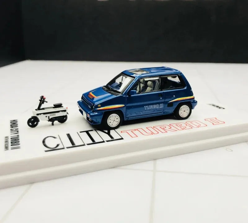 Inno 64 Honda City Turbo II Blue With Motocompo bike
