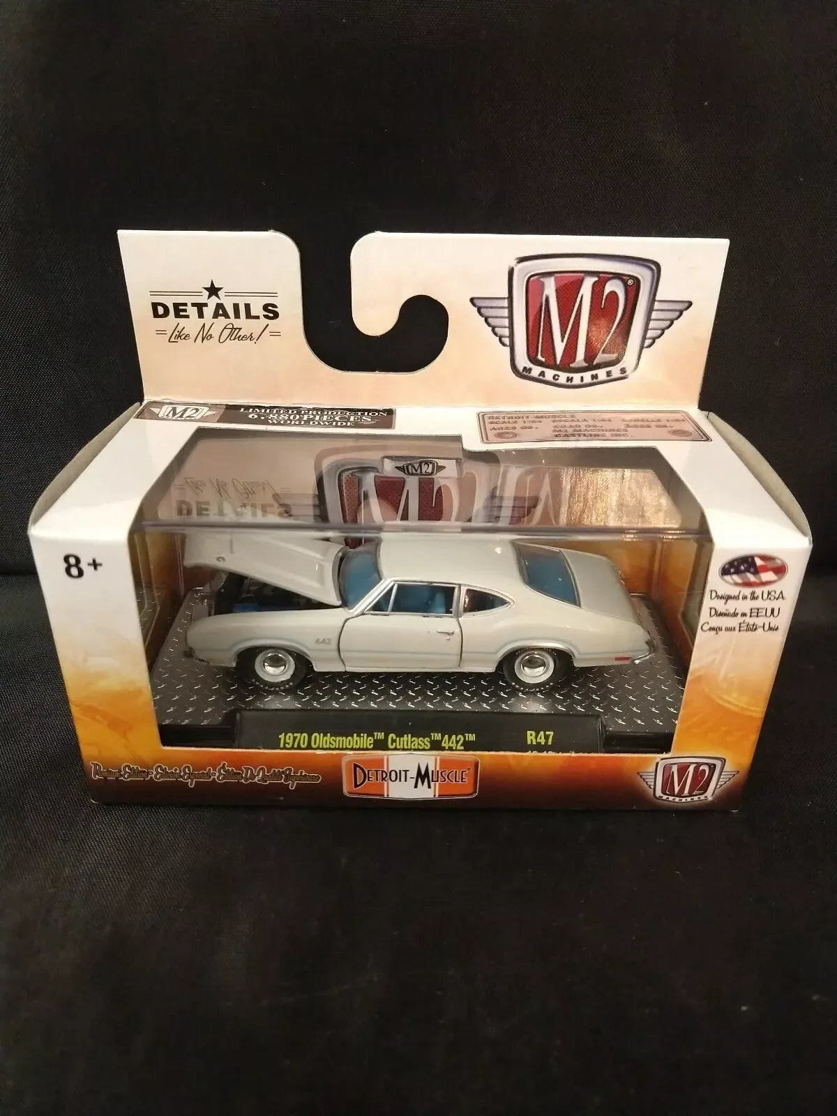 M2 Machines Premium Edition Oldsmobile Cutlass 442 1970 White