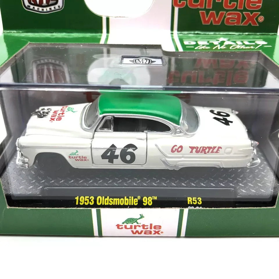 M2 Machines Limited Edition Oldsmobile Oldsmobile 98 1953 White, Green Turtle Wax