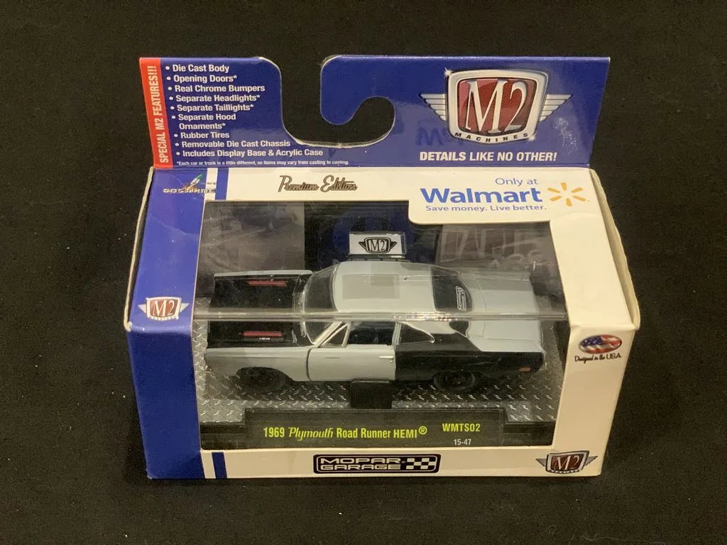 M2 Machines Limited Edition Plymouth Road Runner HEMI 1969 White, Black