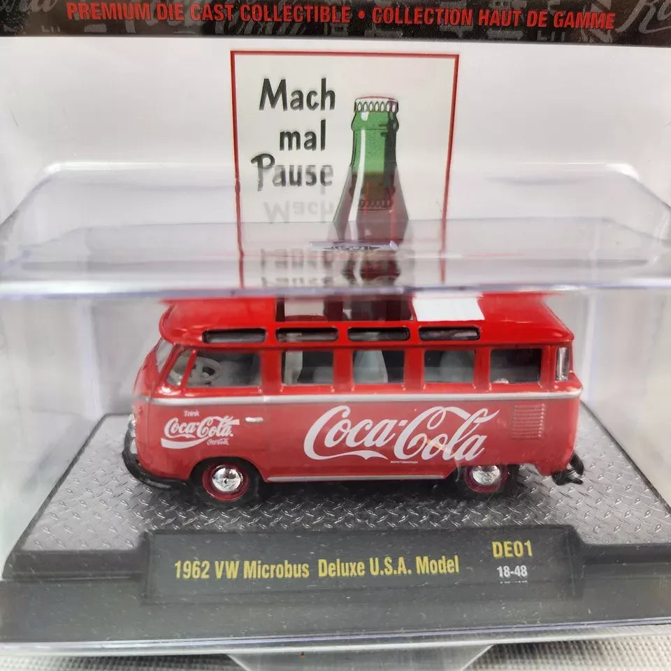 M2 Machines Premium Edition Volkswagen Micro Bus Deluxe USA 1962 Red Coca Cola