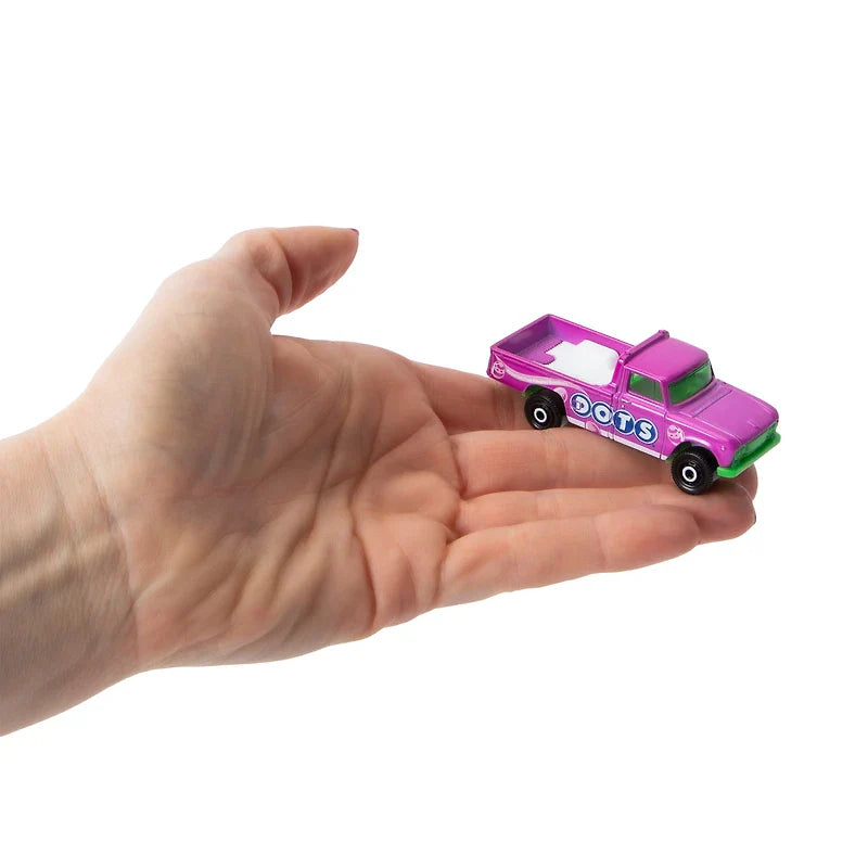 Matchbox DOTS Nissan Junior 1962 Purple