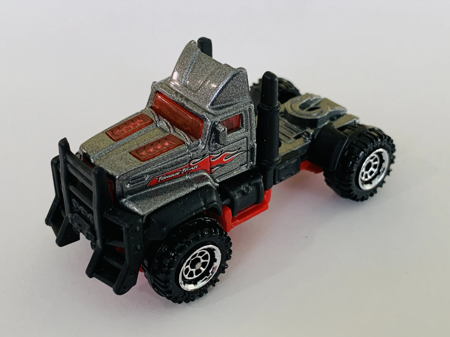 Matchbox Industrial Torque Titan Silver, Red