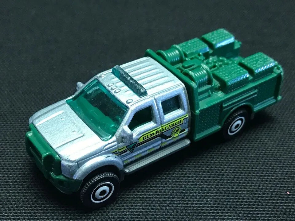 Matchbox Ford F-550 Super Duty Grey, Brown