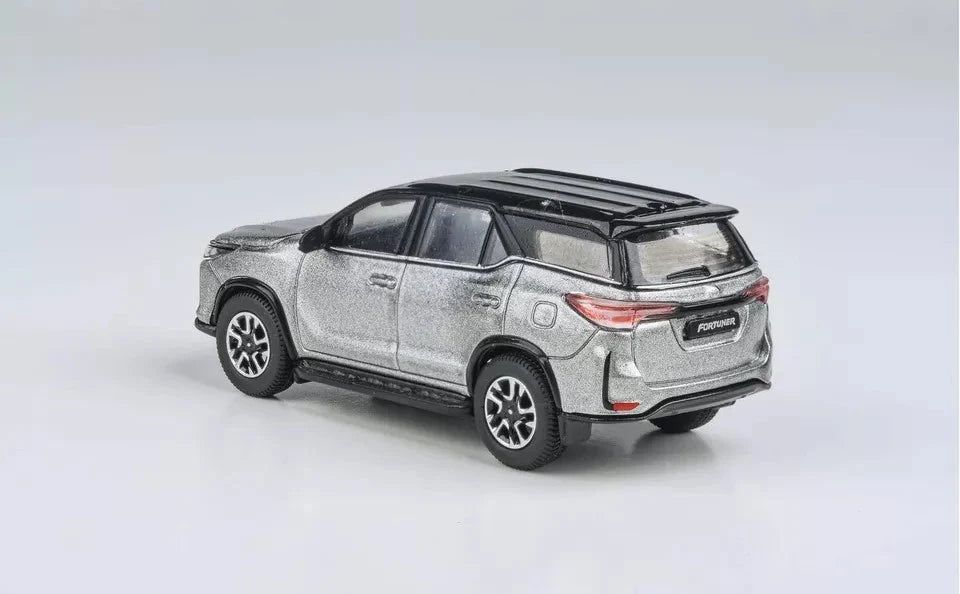 PARA 64 Toyota Fortuner (RHD) 2023 Silver