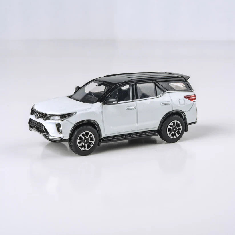 PARA 64 Toyota Fortuner (RHD) 2023 White