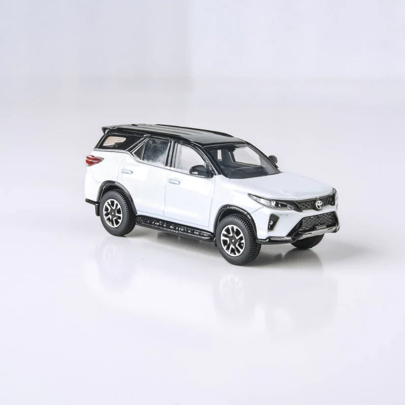 PARA 64 Toyota Fortuner (RHD) 2023 White