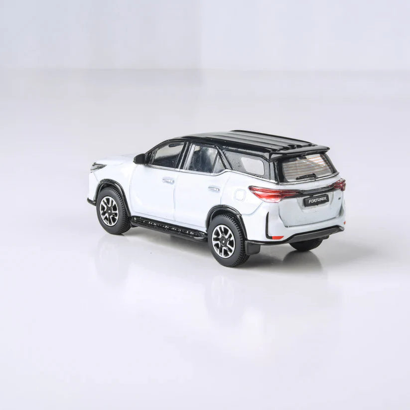 PARA 64 Toyota Fortuner (RHD) 2023 White