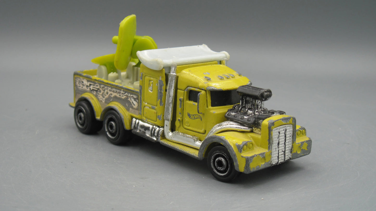 Hot Wheels Satellite Radar Haulers Truck Yellow