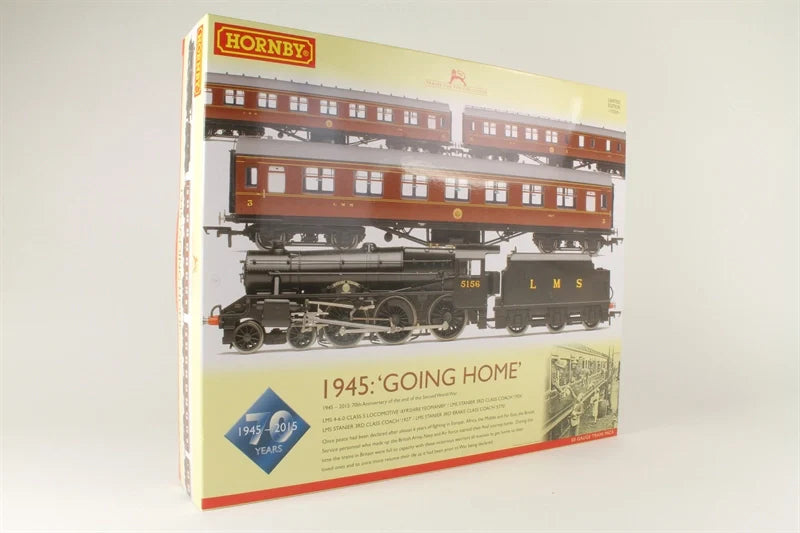 Hornby Hobbies World War Locomotive Going Home Train pack 1945 Brown, Black Certificate of Authentication