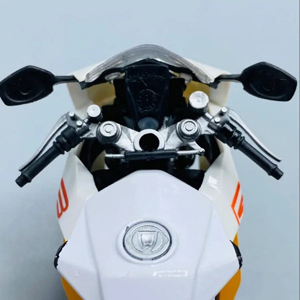 KTM   KTM RC8  white & yellow