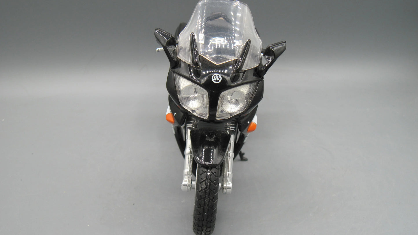 Maisto   Yamaha FJR1300  Black