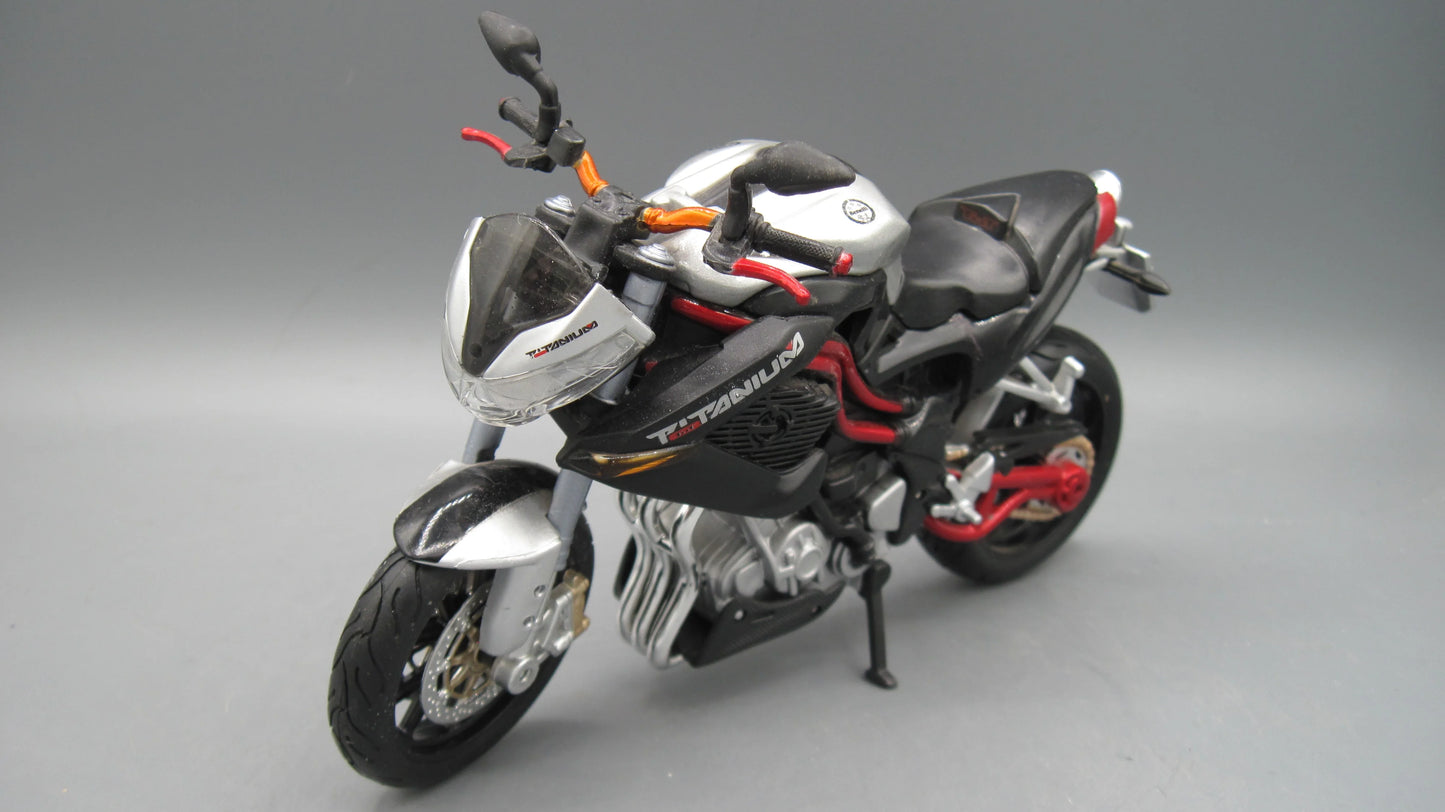 Maisto   Benelli Tornado Titanium  Grey