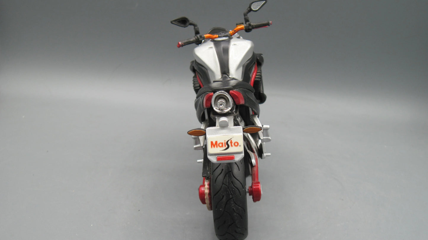 Maisto   Benelli Tornado Titanium  Grey