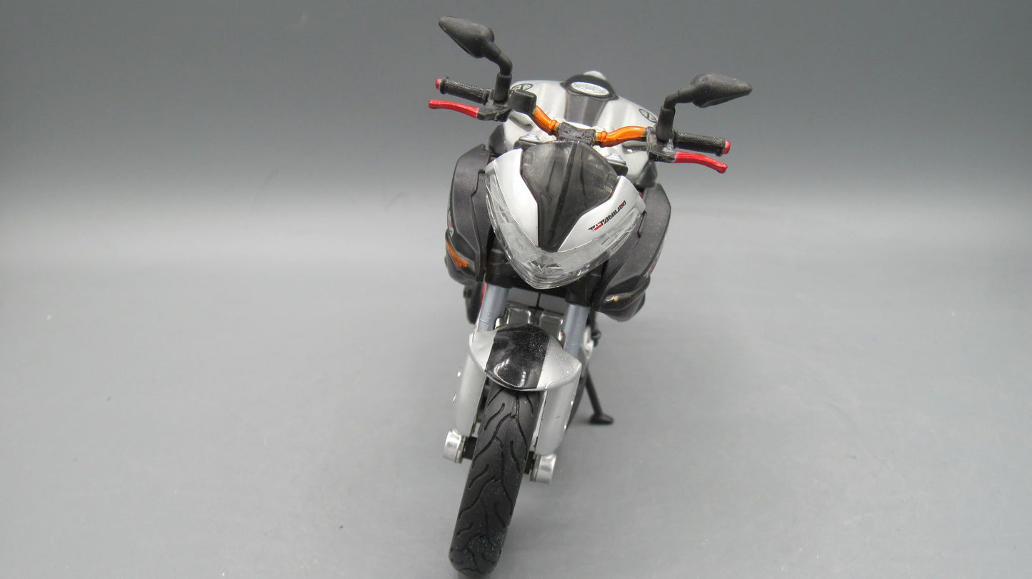 Maisto   Benelli Tornado Titanium  Grey