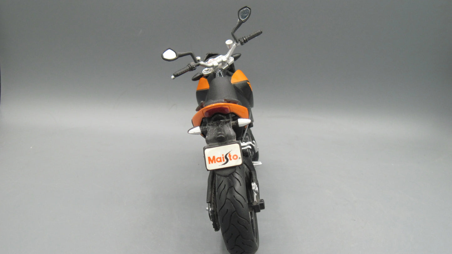 Maisto   KTM Duke 690  Orange