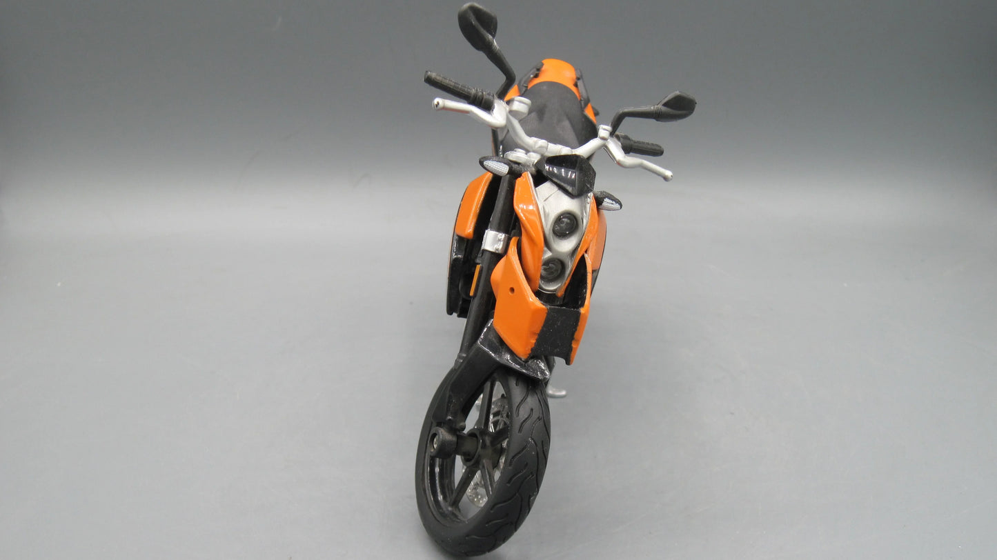 Maisto   KTM Duke 690  Orange