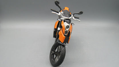 Maisto   KTM Duke 690  Orange