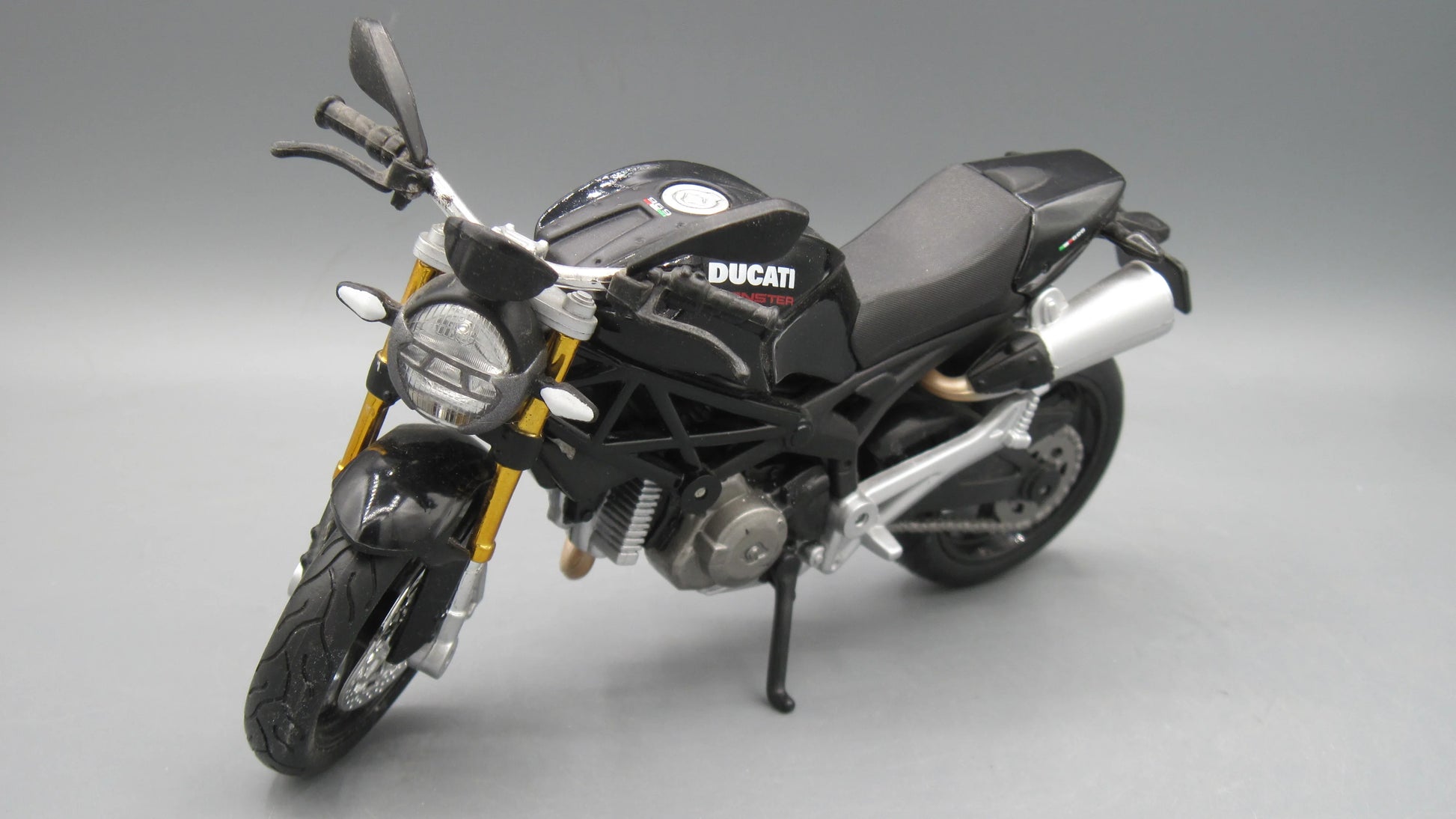 Maisto   Ducati Multistrada 1200S  Black