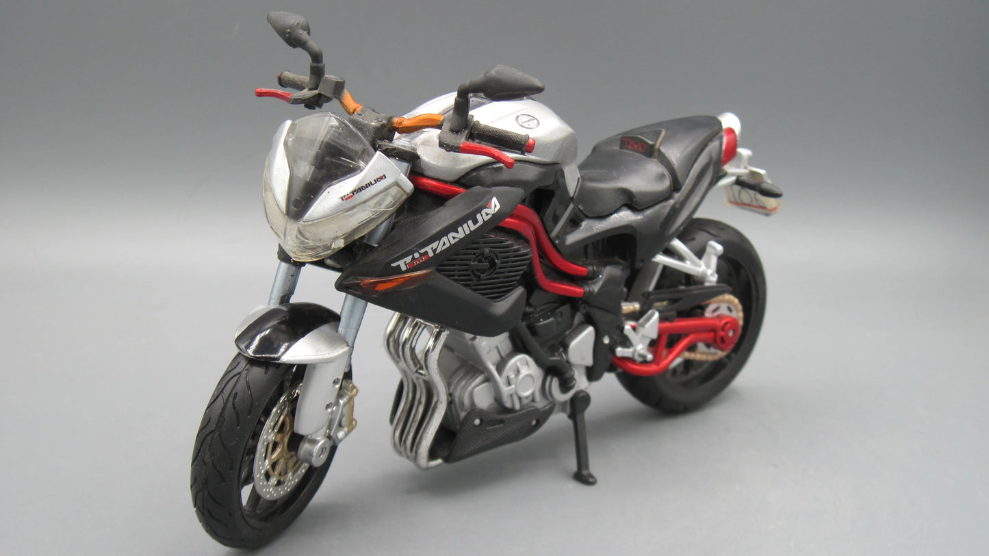 Maisto   Benelli Tornado Titanium  Grey
