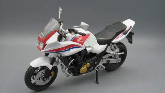 Maisto   Honda 1300 SB  White