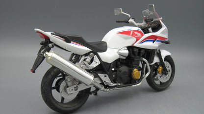 Maisto   Honda 1300 SB  White