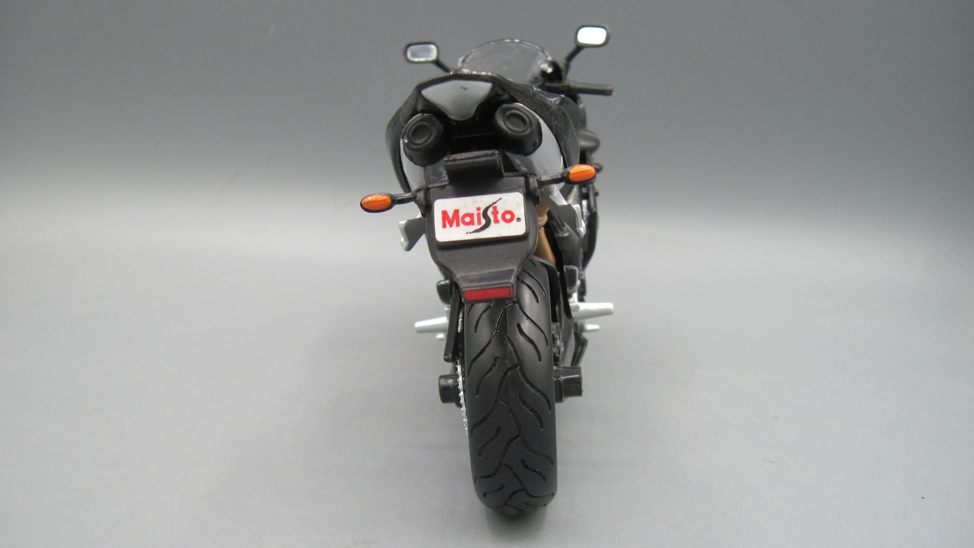 Maisto   Yamaha YZF-R1  Black