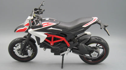 Maisto   Ducati hypermotard  White + Black