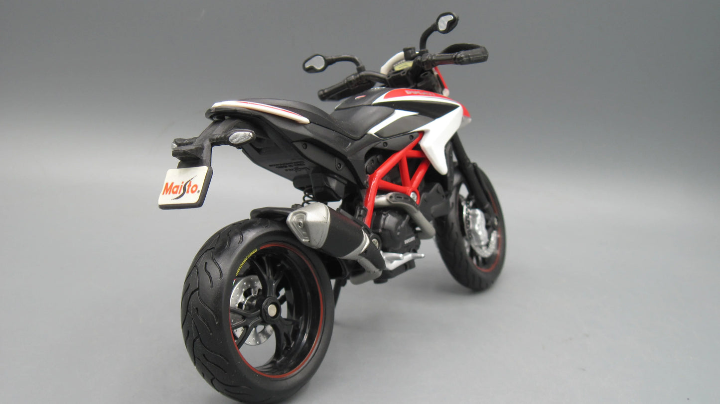 Maisto   Ducati hypermotard  White + Black