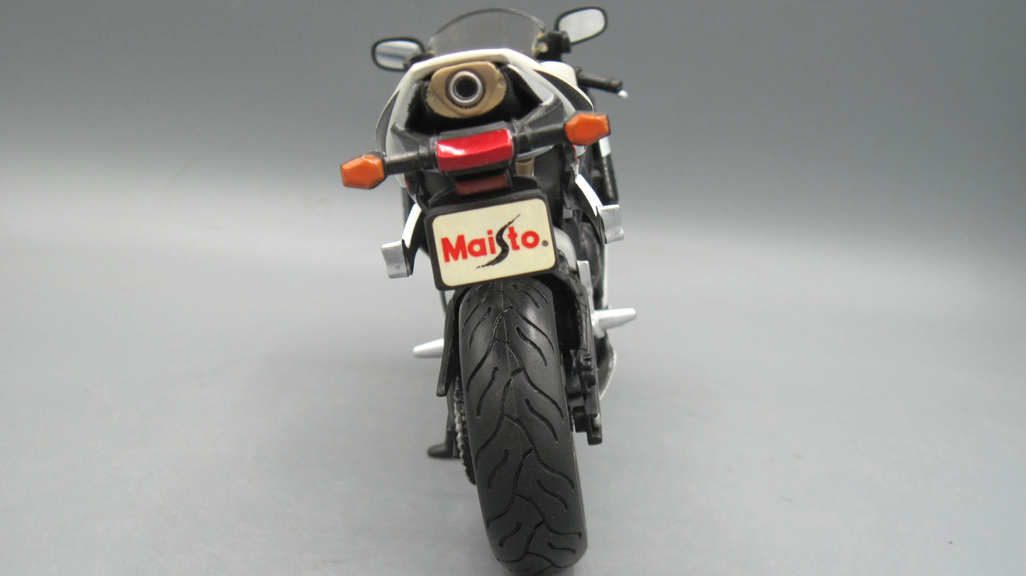 Maisto   Honda CBR 1000RR   White + Black