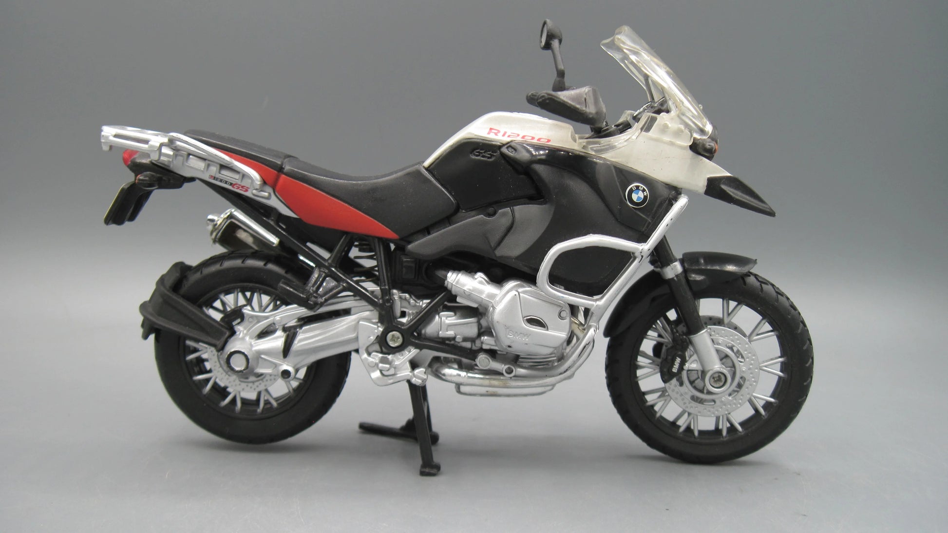 Maisto   BMW R1200 GS  Black