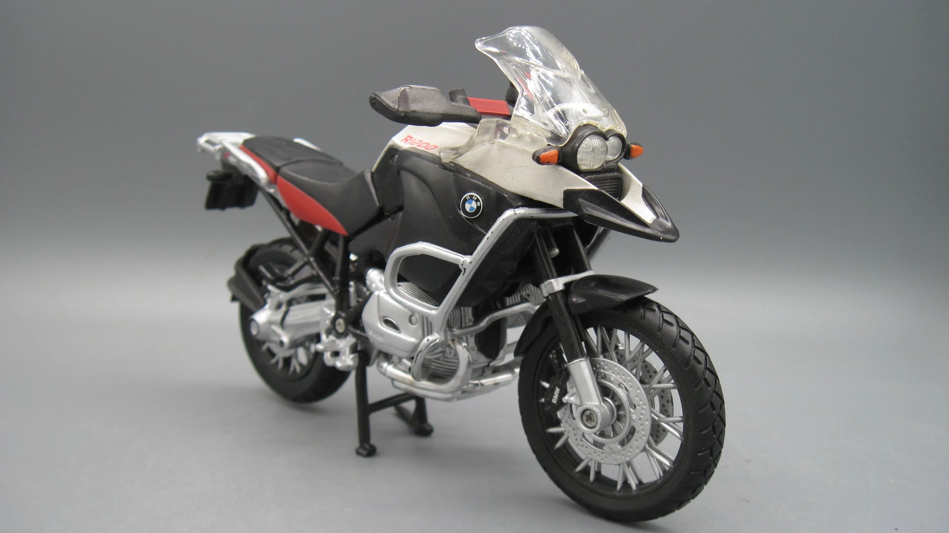 Maisto   BMW R1200 GS  Black