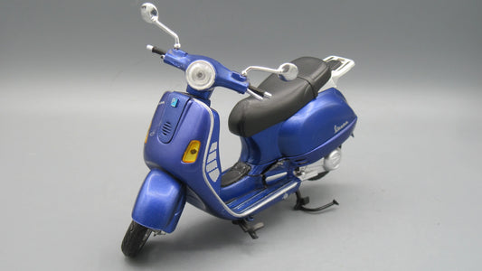 New-Ray   Vespa Granturismo  Purple