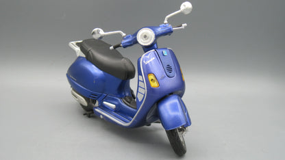 New-Ray   Vespa Granturismo  Purple