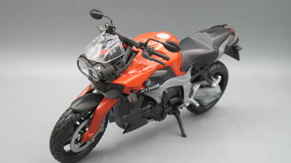 BMW K1300R  Orange