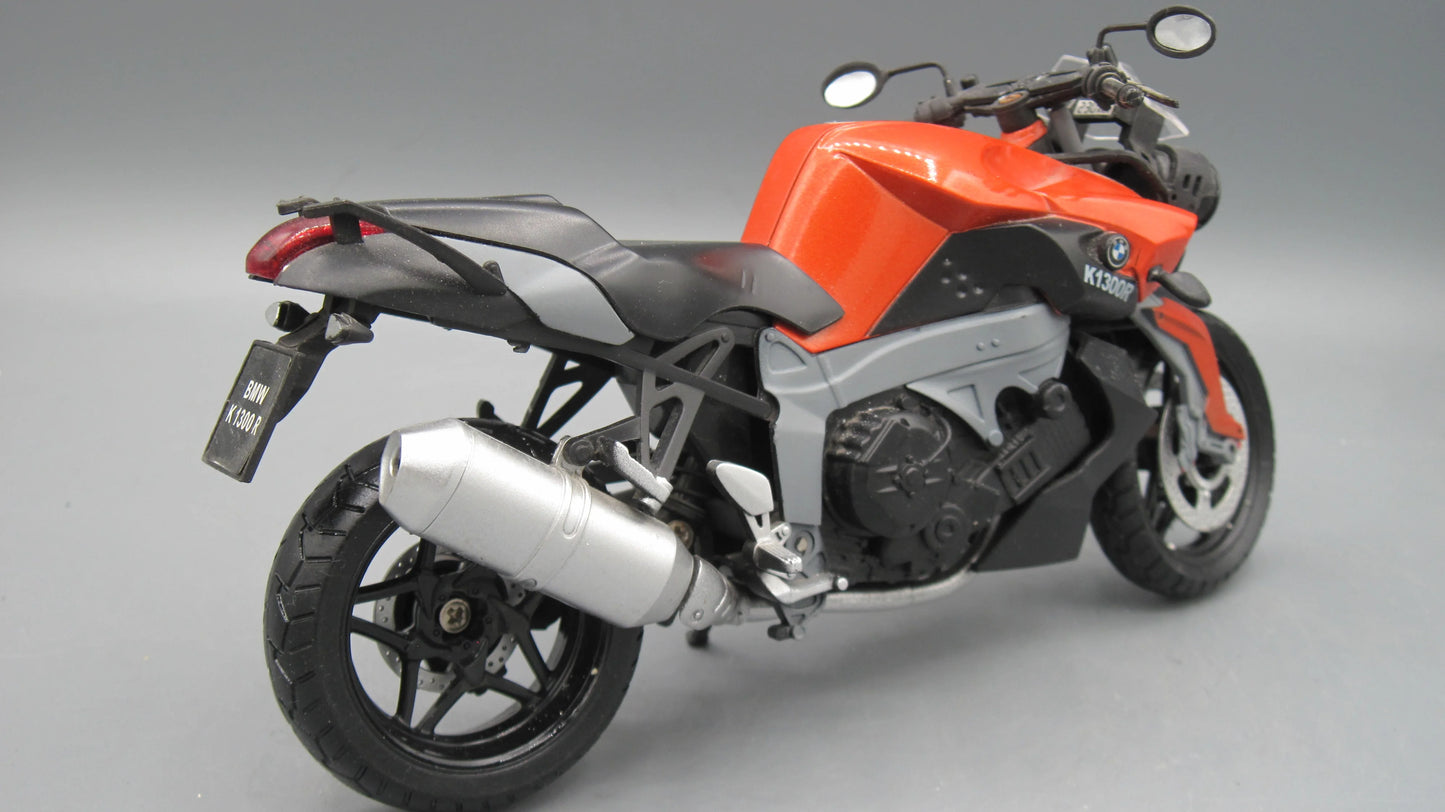 BMW K1300R  Orange