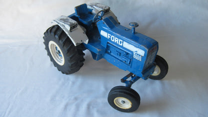 ERTL   Ford 8600  Blue