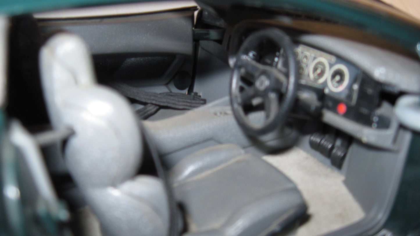 Maisto   Jaguar XJ 220 1992 Green