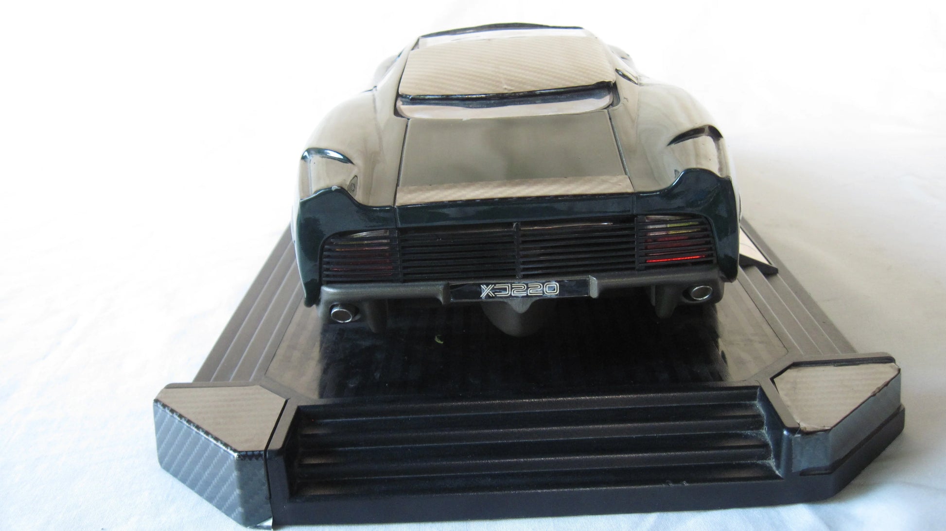 Maisto   Jaguar XJ 220 1992 Green