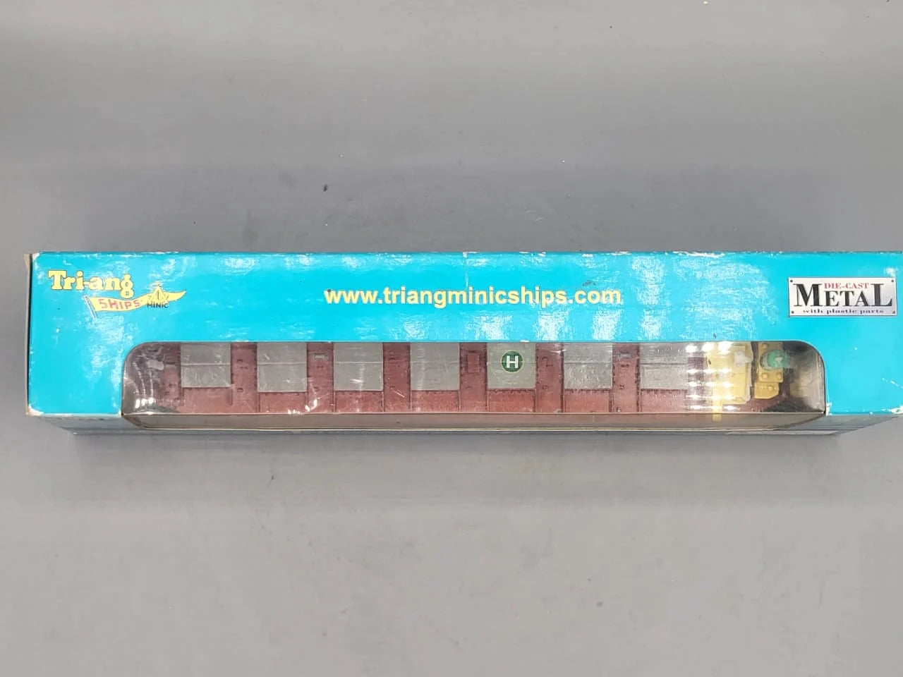 Tri-ang   Waterline P 642 HOSCO  Red