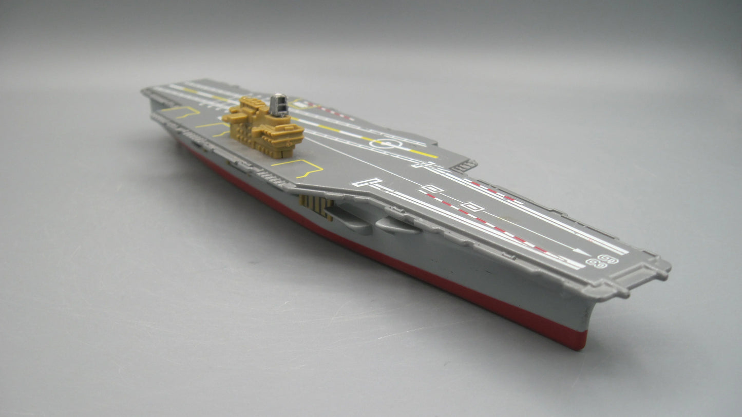 Motor Max    76745 Midway 9" Aircraft Carrier 2002 Grey