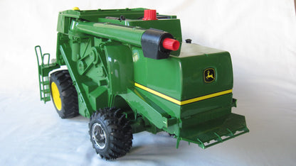 Bruder   John Deere T670i  Green