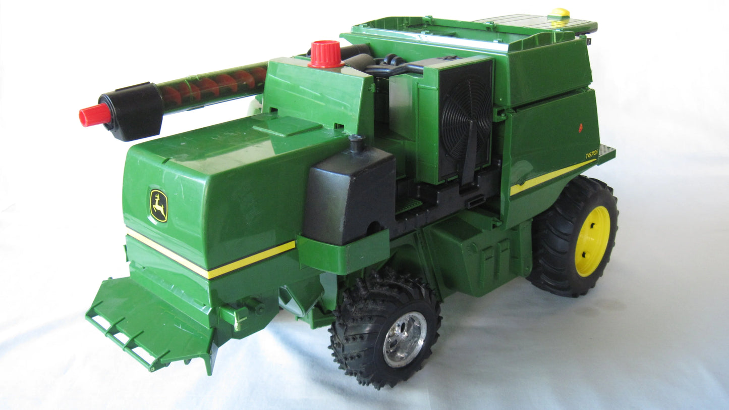 Bruder   John Deere T670i  Green