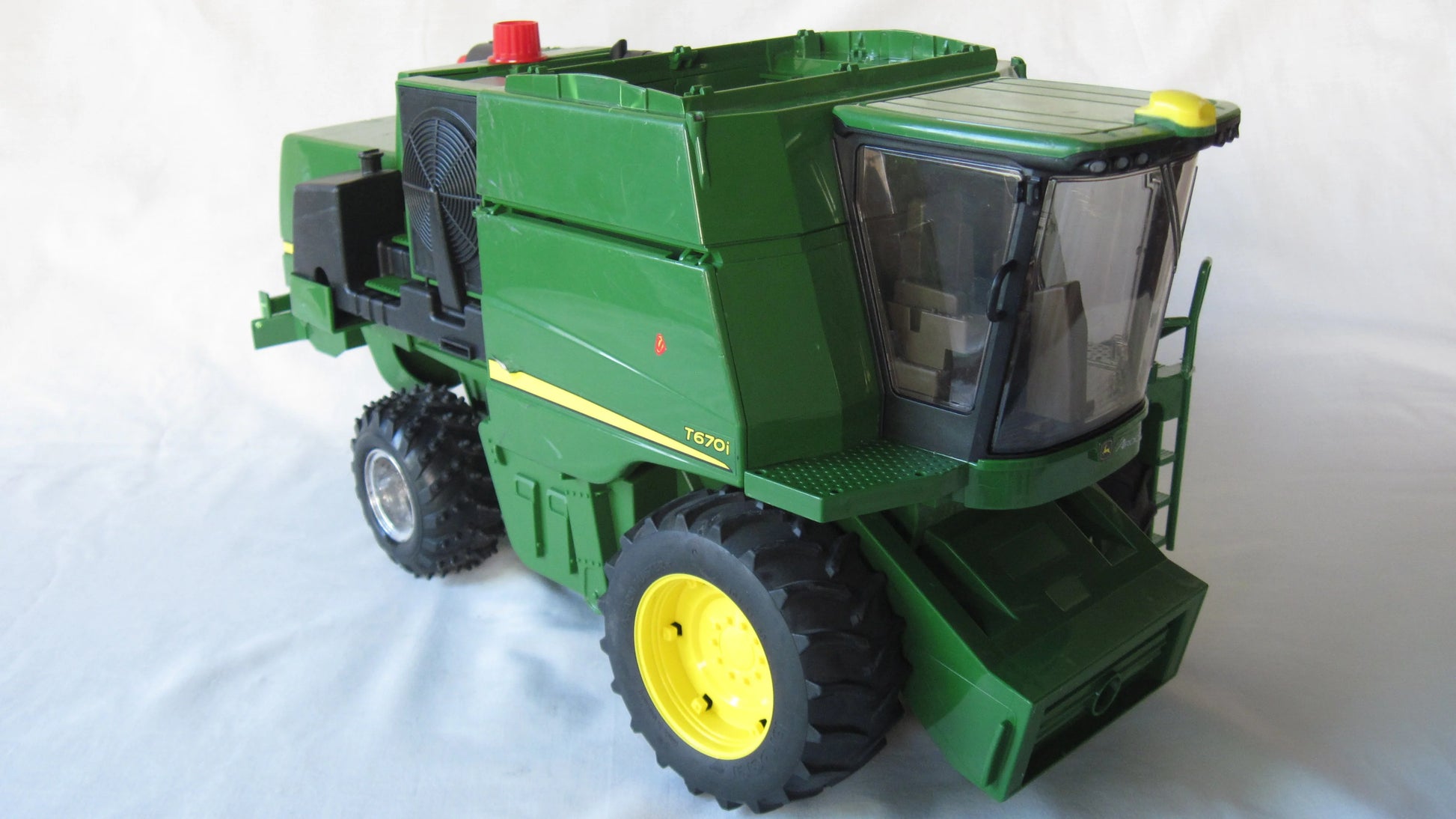 Bruder   John Deere T670i  Green