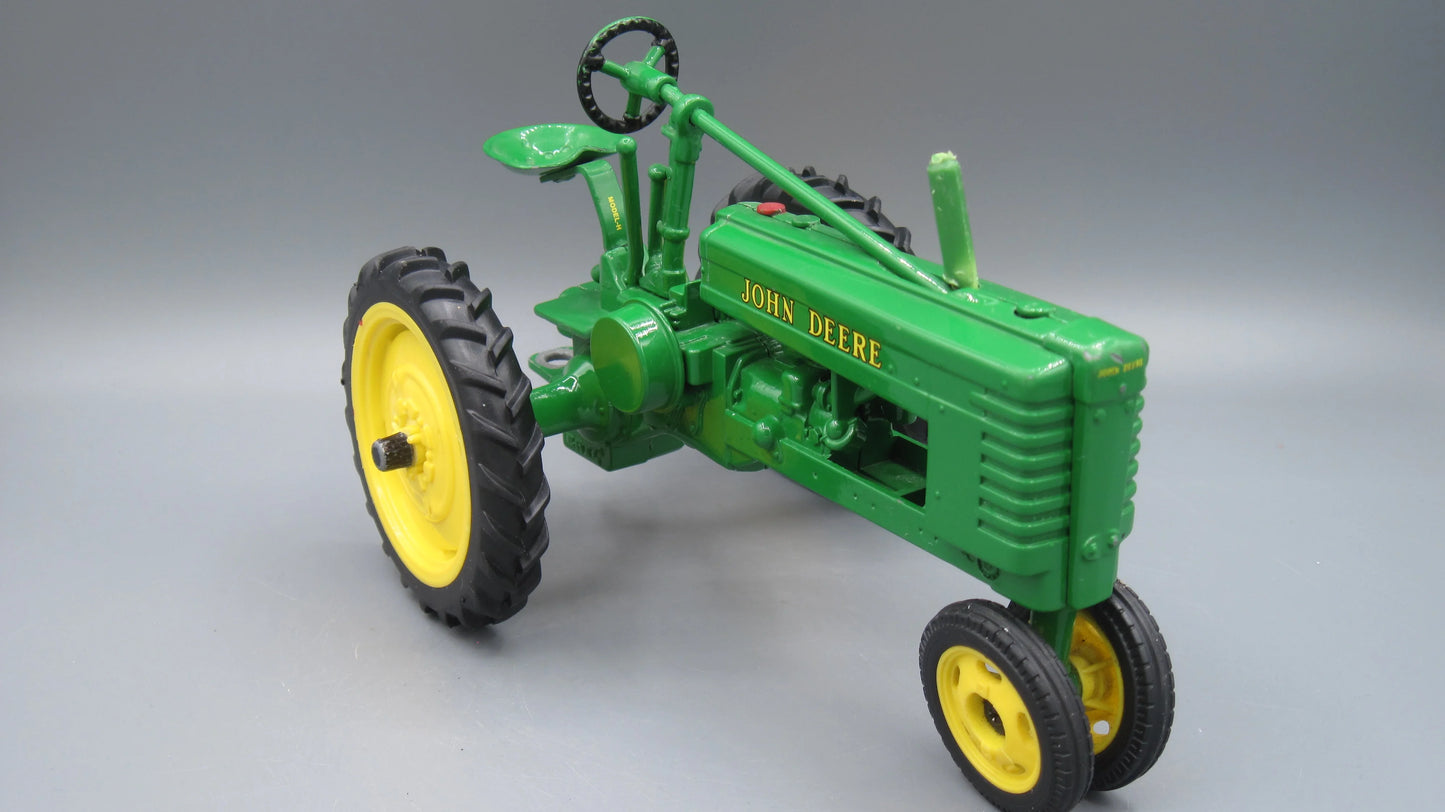 ERTL   John Deere H Tractor  Green
