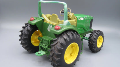ERTL   John Deere Tractor  Green